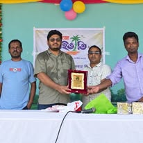 Receiving the Crest of Appreciation from Dept Chairman Dr. Belal Hossain.